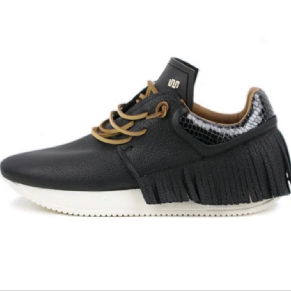 Designer Esse Ut Esse shoes!